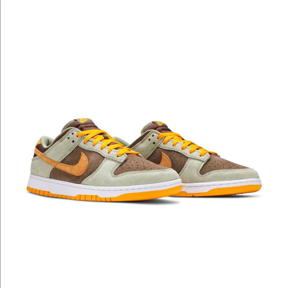 Nike Dunk Low SE Dusty NWT Olive and Pro Gold 6.5